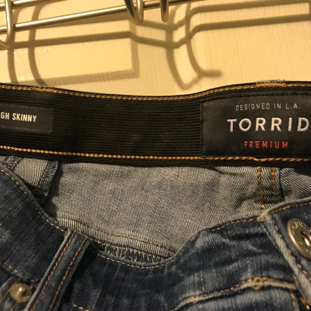 Plus jeans - Picture 2 of 2